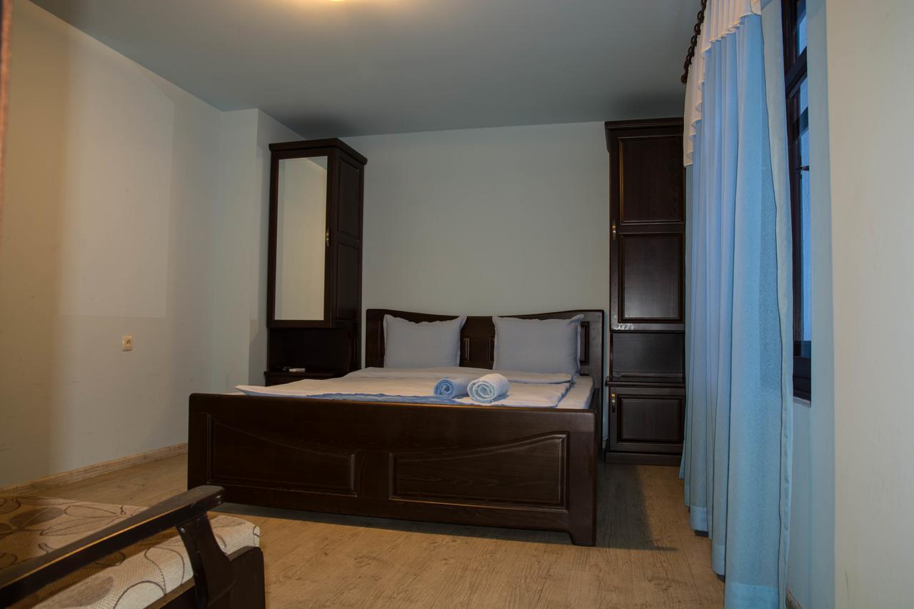 Guest House Ivan Cherni Osum Bagian luar foto